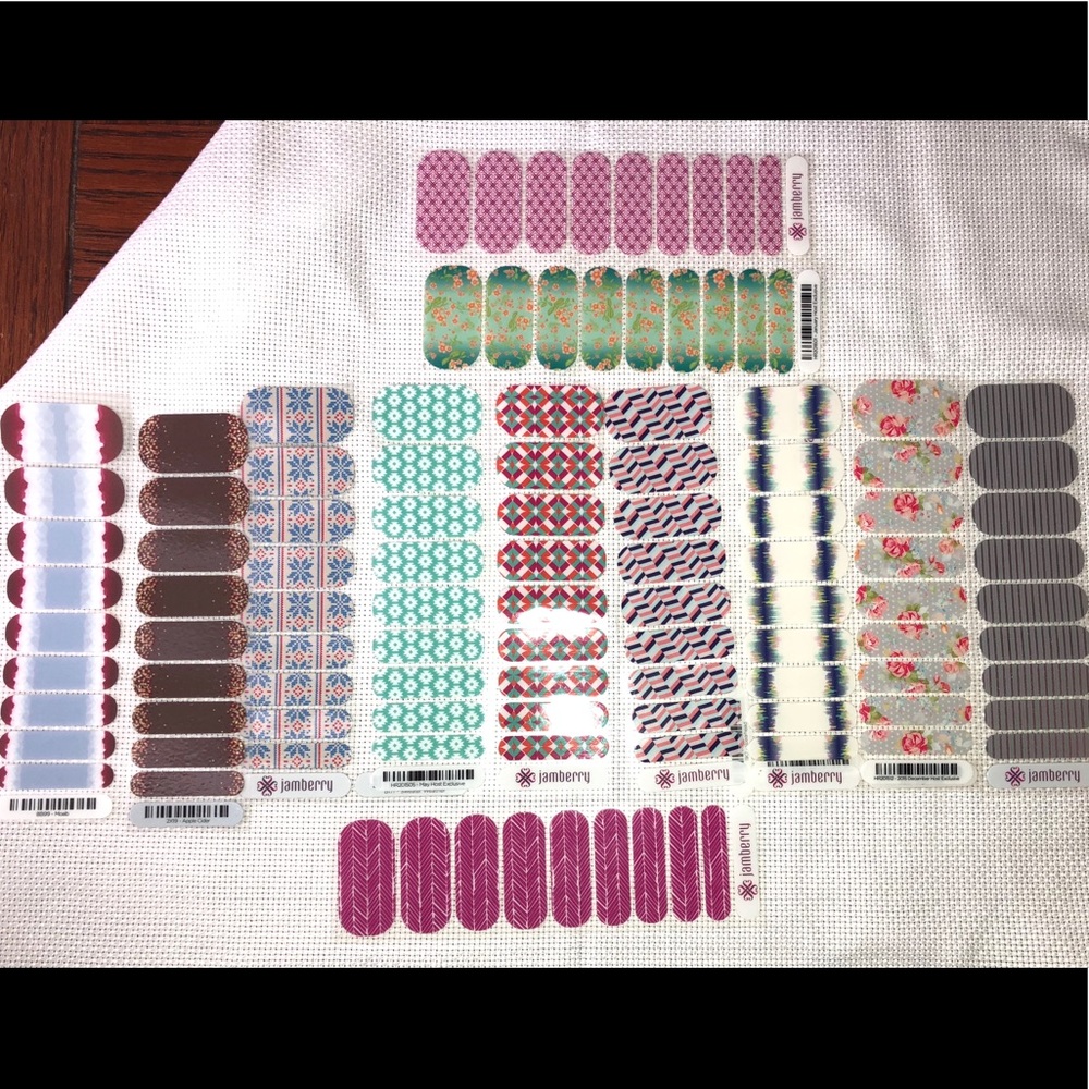 💅🏼 (12) Jamberry Styles!! 💅🏼